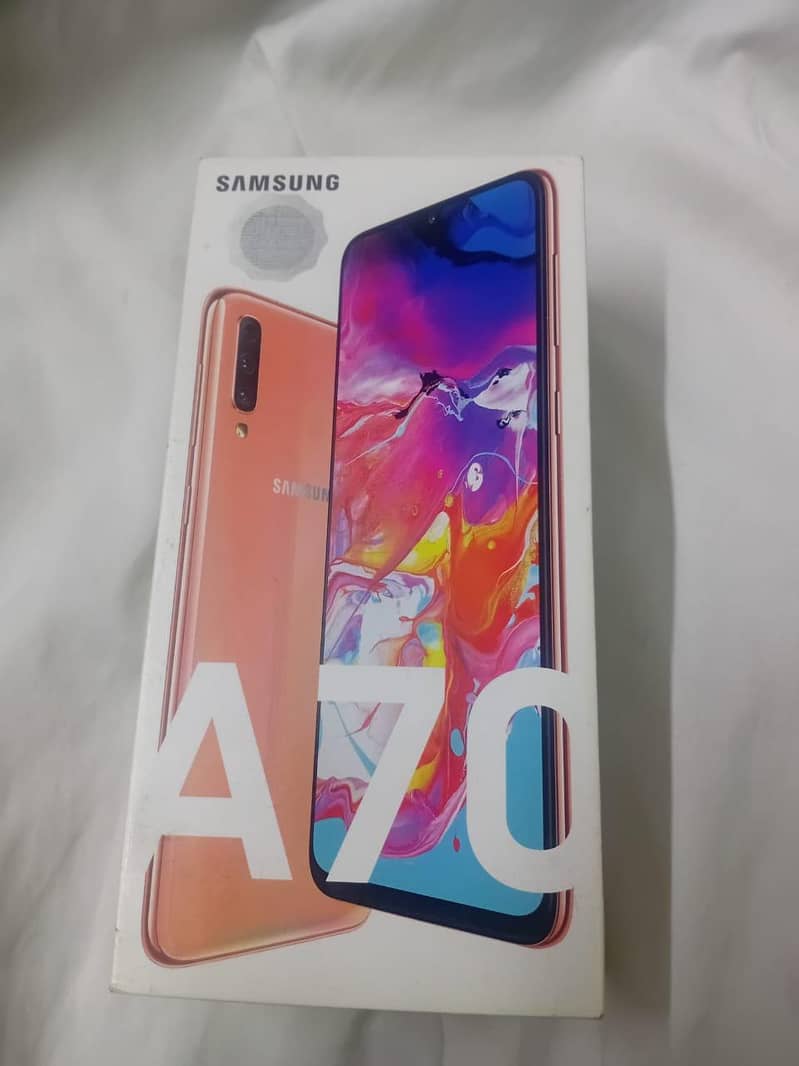 Samsung Mobile A70 1