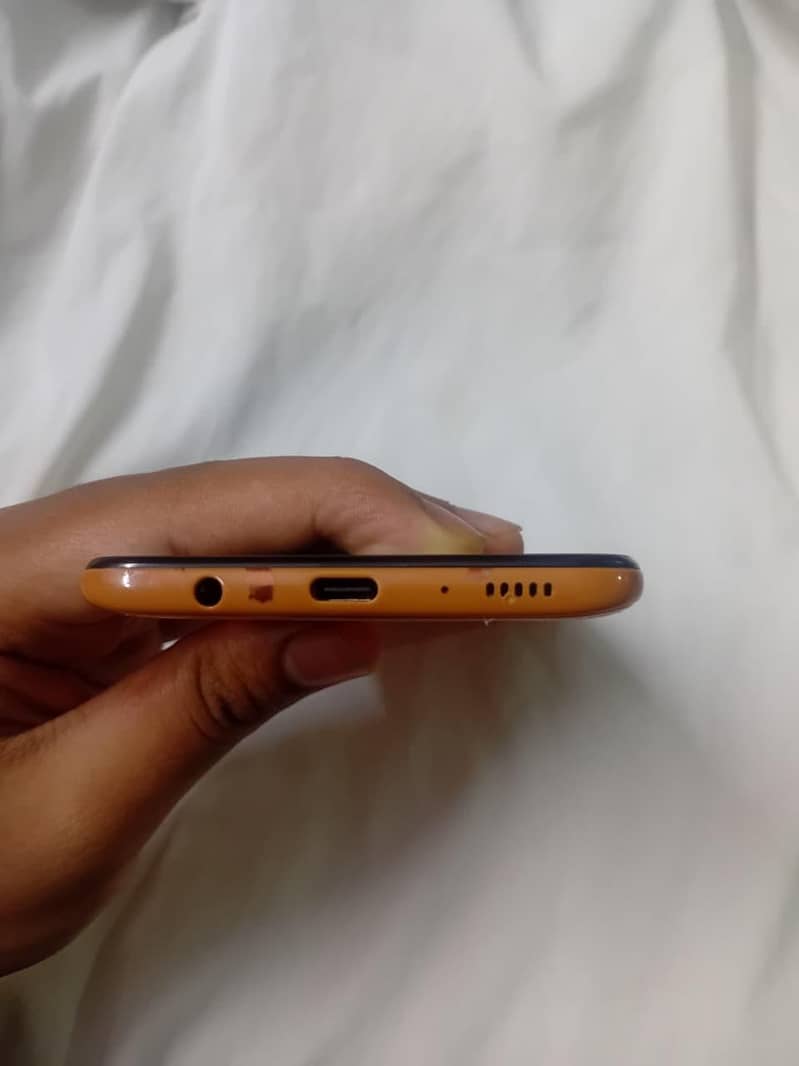 Samsung Mobile A70 2