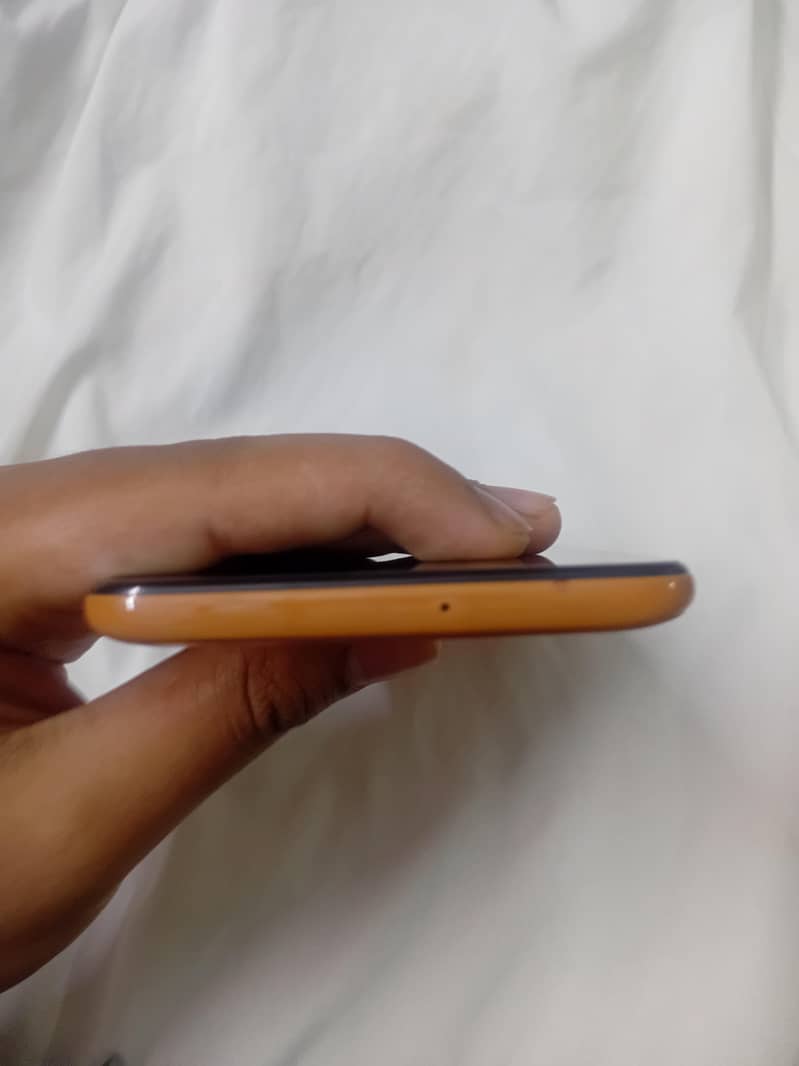 Samsung Mobile A70 4