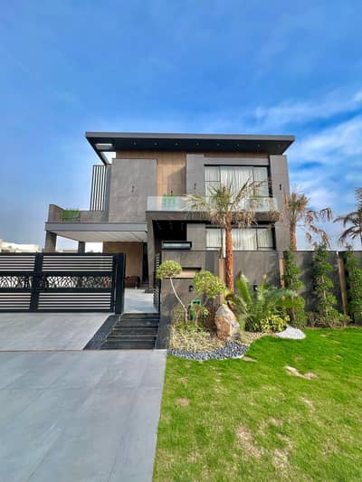 10 MARLA FULLY FURNISHED HOUSE WITH FULL BASEMENT AVAILABLE FOR SALE IN DHA PHASE 6.