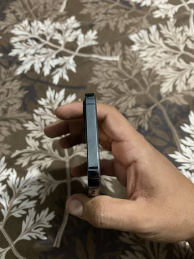 Apple iPhone 12 Pro