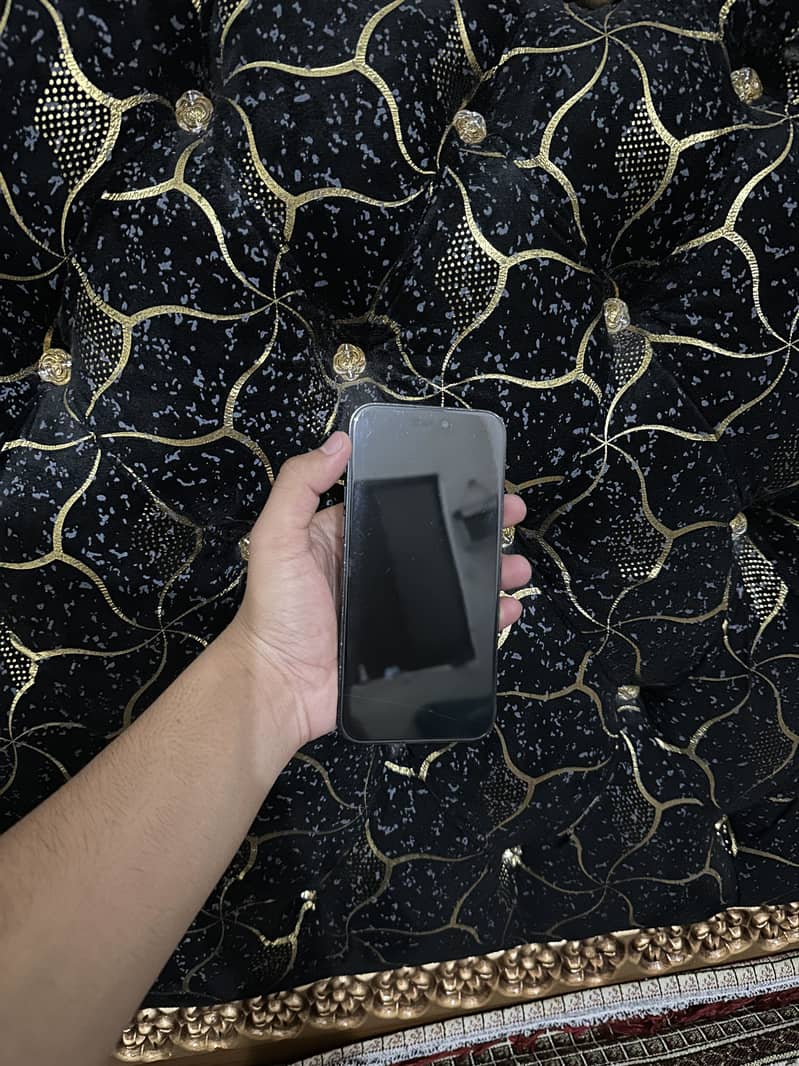 Apple iPhone 14 Pro Max 2