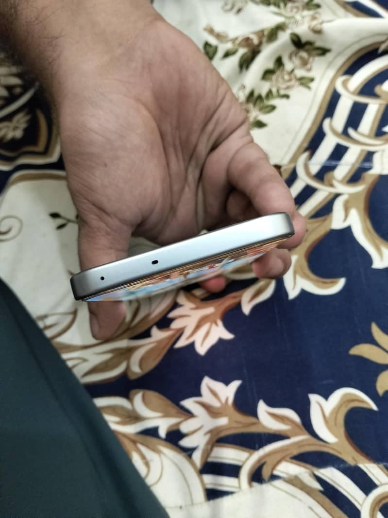 OPPO A6 2