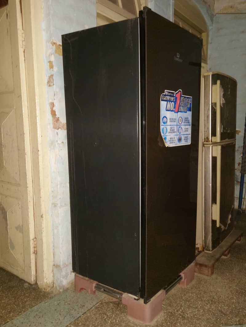 Dawalance Vertical Freezer 3