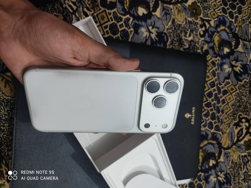 Apple iPhone 17 Pro Max jv 3