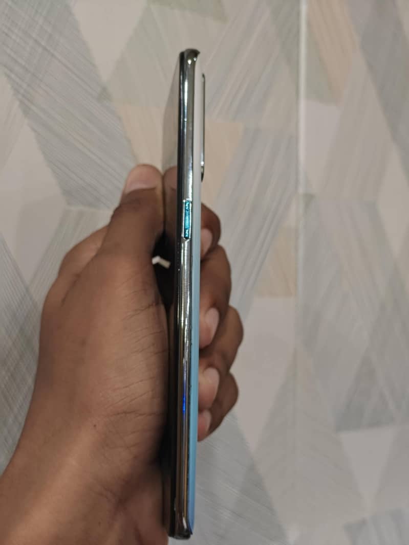 OPPO F15 3