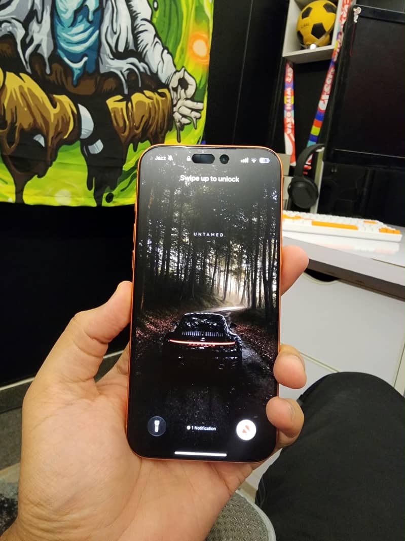 Apple iPhone 17 Pro Max 4