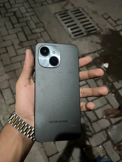 Tecno spark 40C