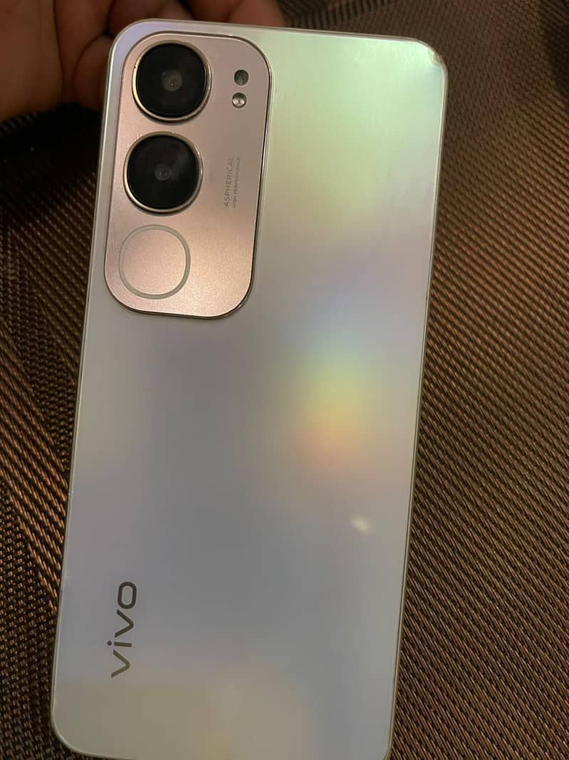 Vivo Y19s 1