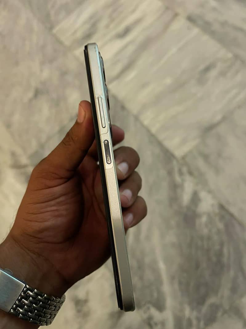 Vivo Y19s 6