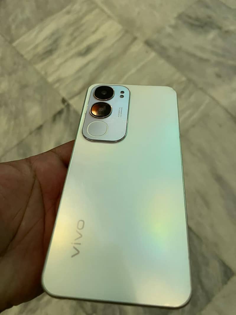 Vivo Y19s 7