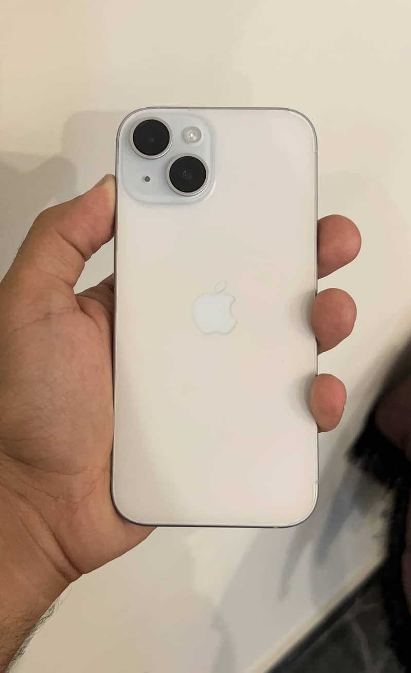Apple iPhone 15 6