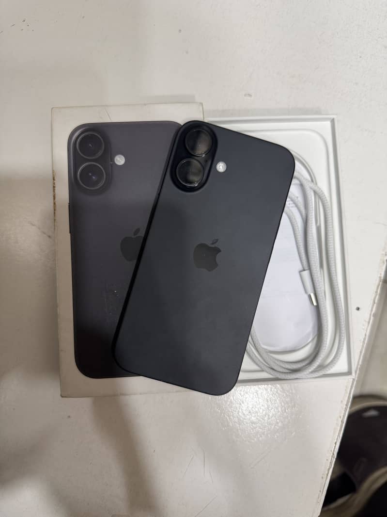 iPhone 16 0