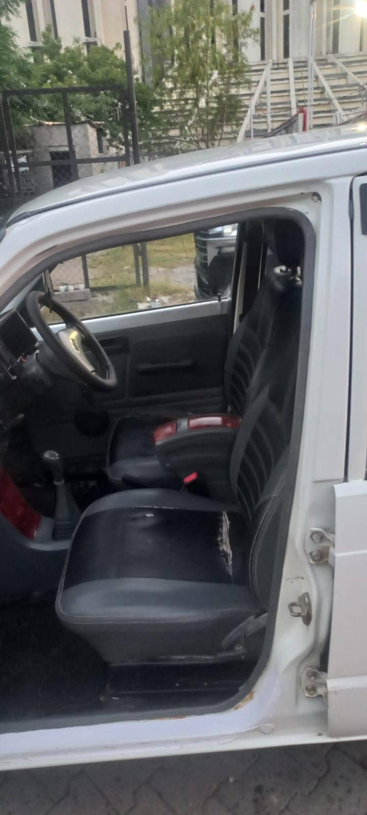 Suzuki Mehran VXR 2015 8