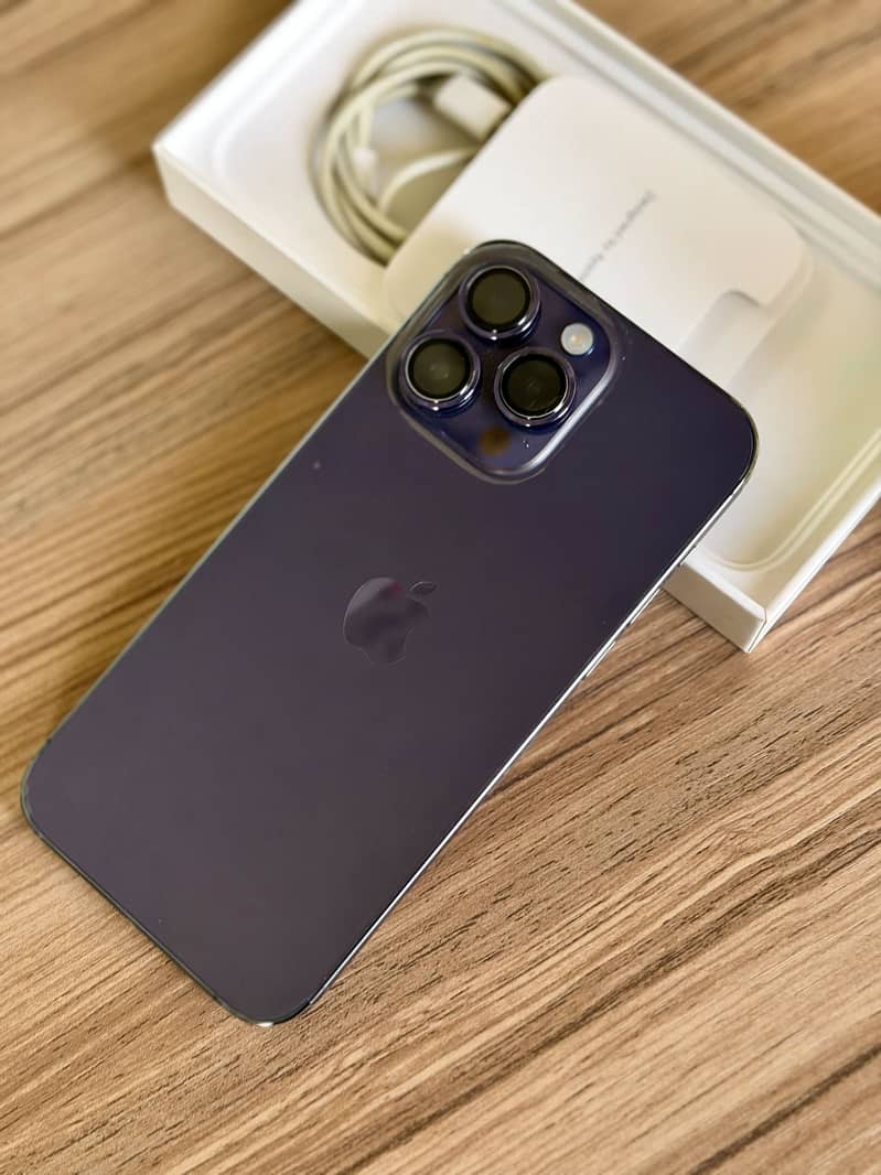 Apple iPhone 14 Pro Max 6