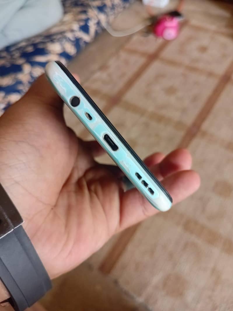 OPPO A31 2
