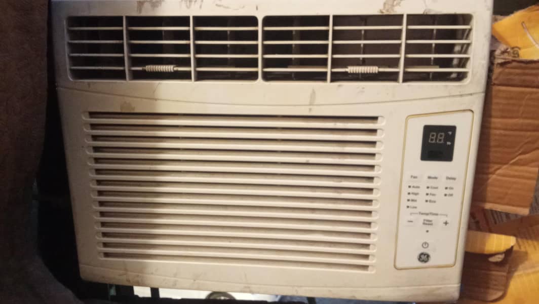 half ton window ac in a good condition 0