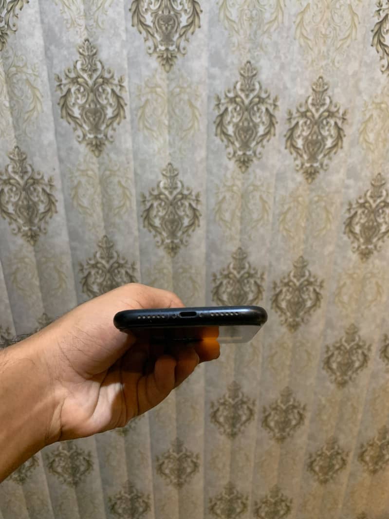 Apple iPhone XR 3