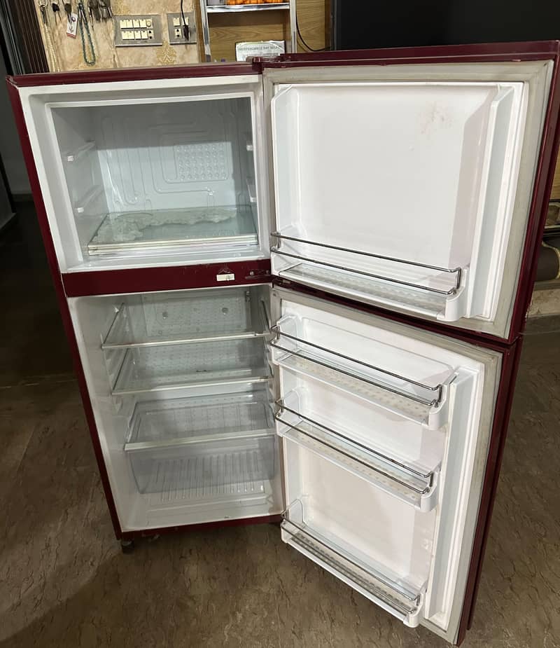 Waves fridge small size 1