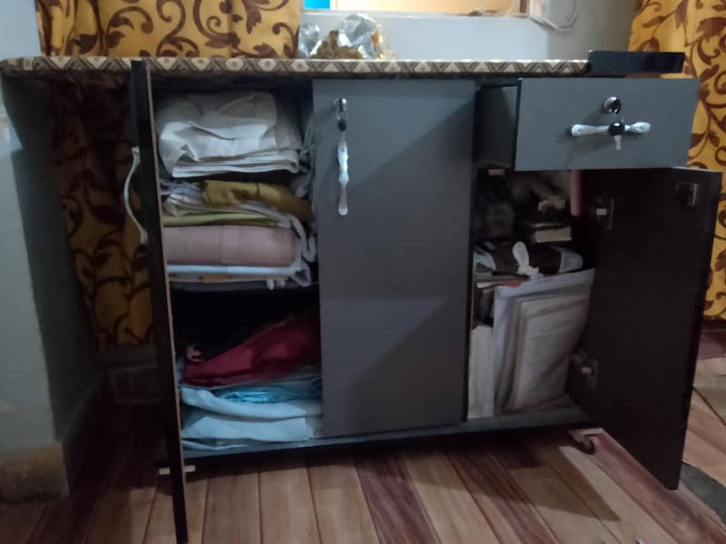 iron stand 2