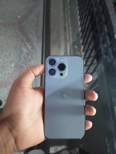 Apple iPhone 13 Pro