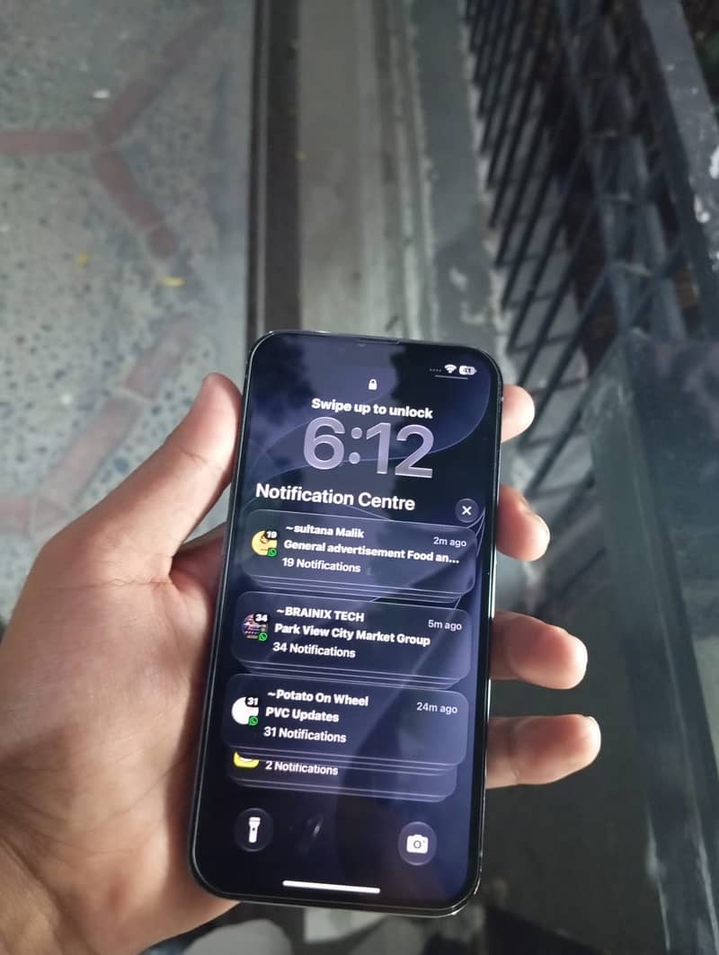 Apple iPhone 13 Pro 3