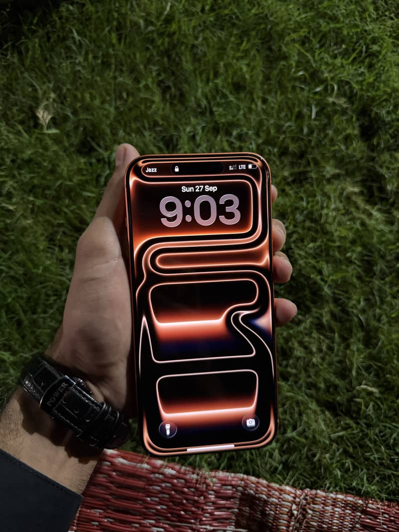 Apple iPhone 17 Pro Max 1