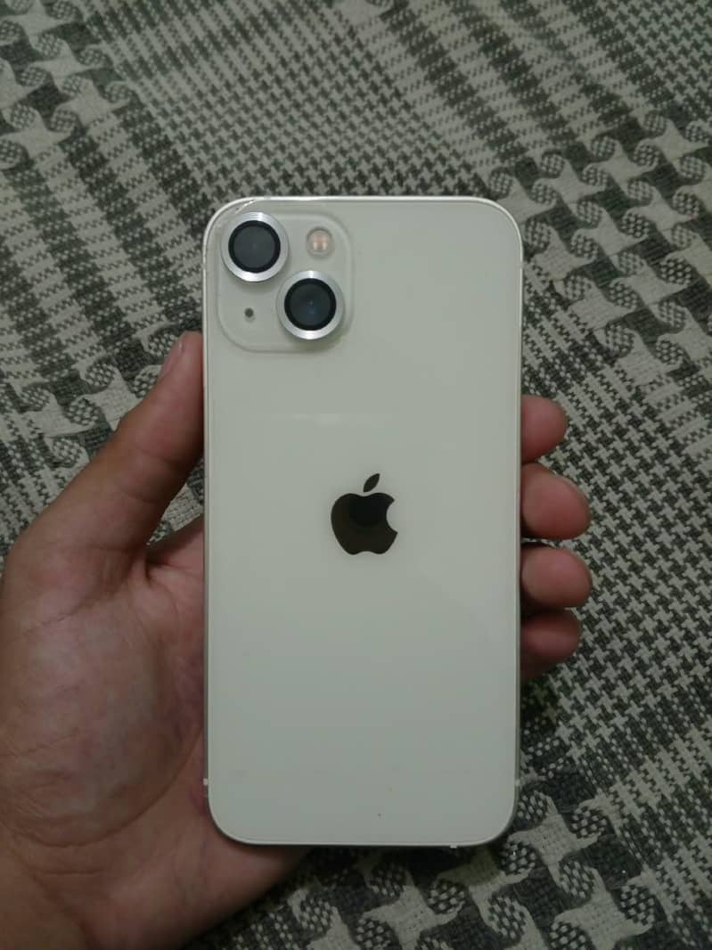 Apple iPhone 13 0