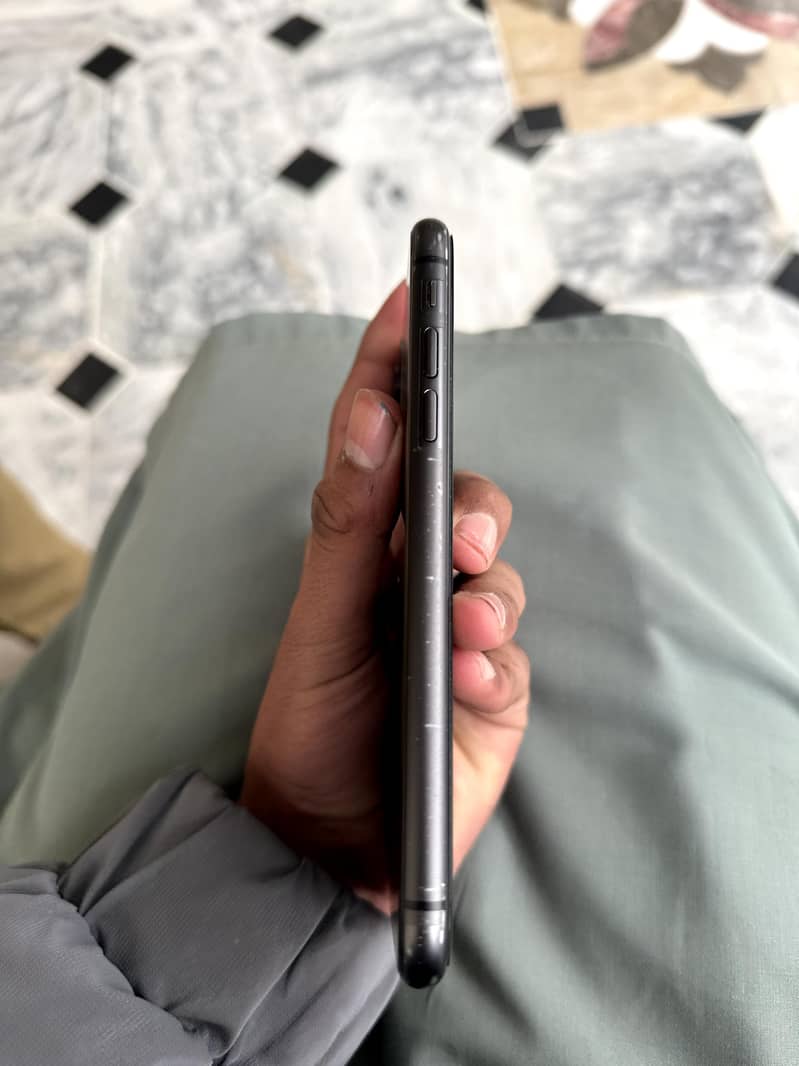 Apple iPhone 11 1