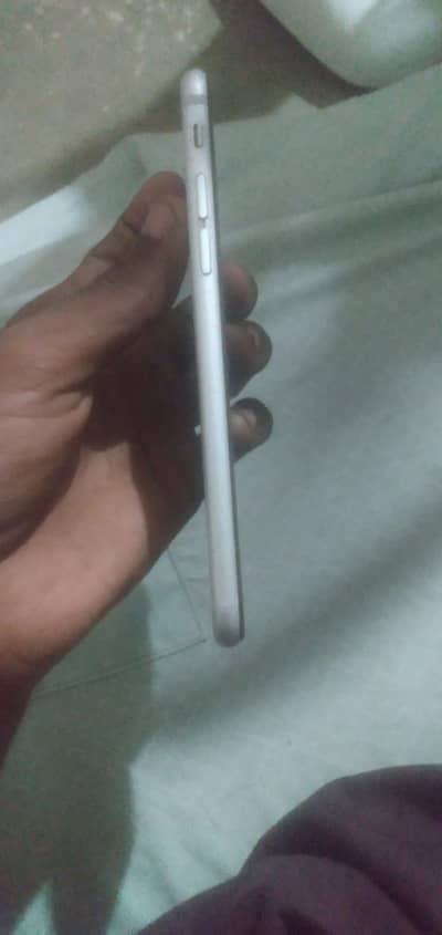 Apple iPhone 6S