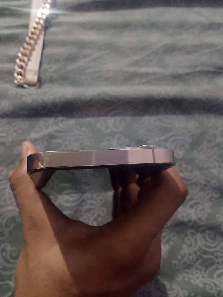 Apple iPhone 13 Pro 3