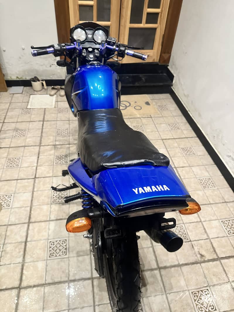 Yamaha ybr 125 4
