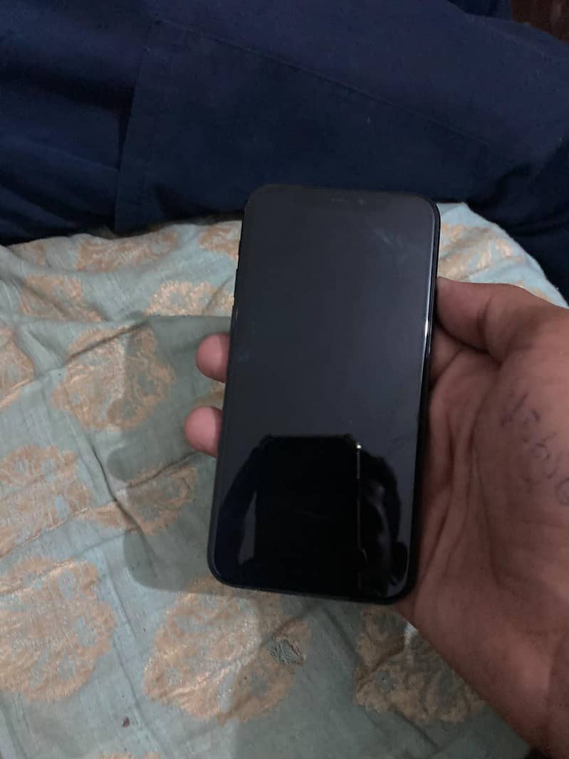 Apple iPhone 11 Pro 2