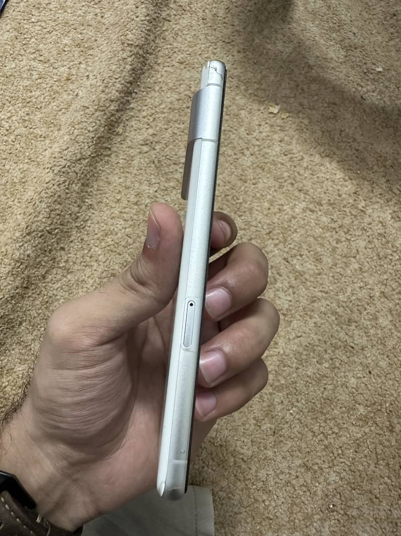 Google Pixel 7 5