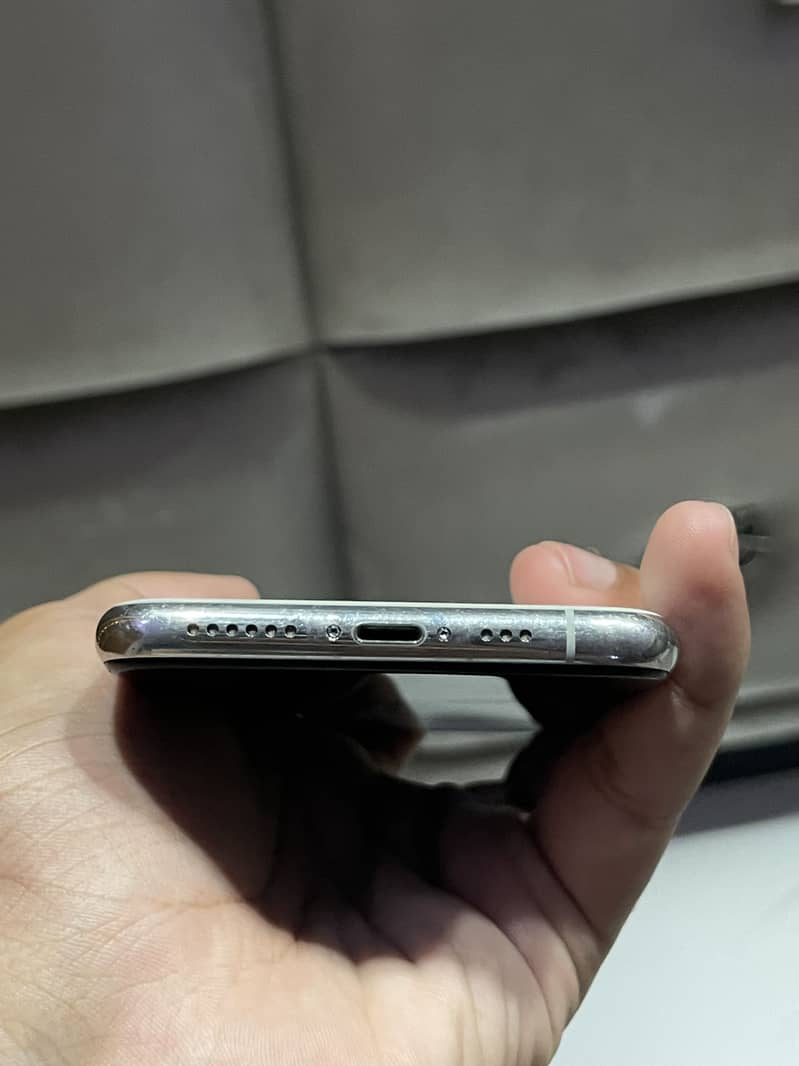 Apple iPhone 11 Pro 3