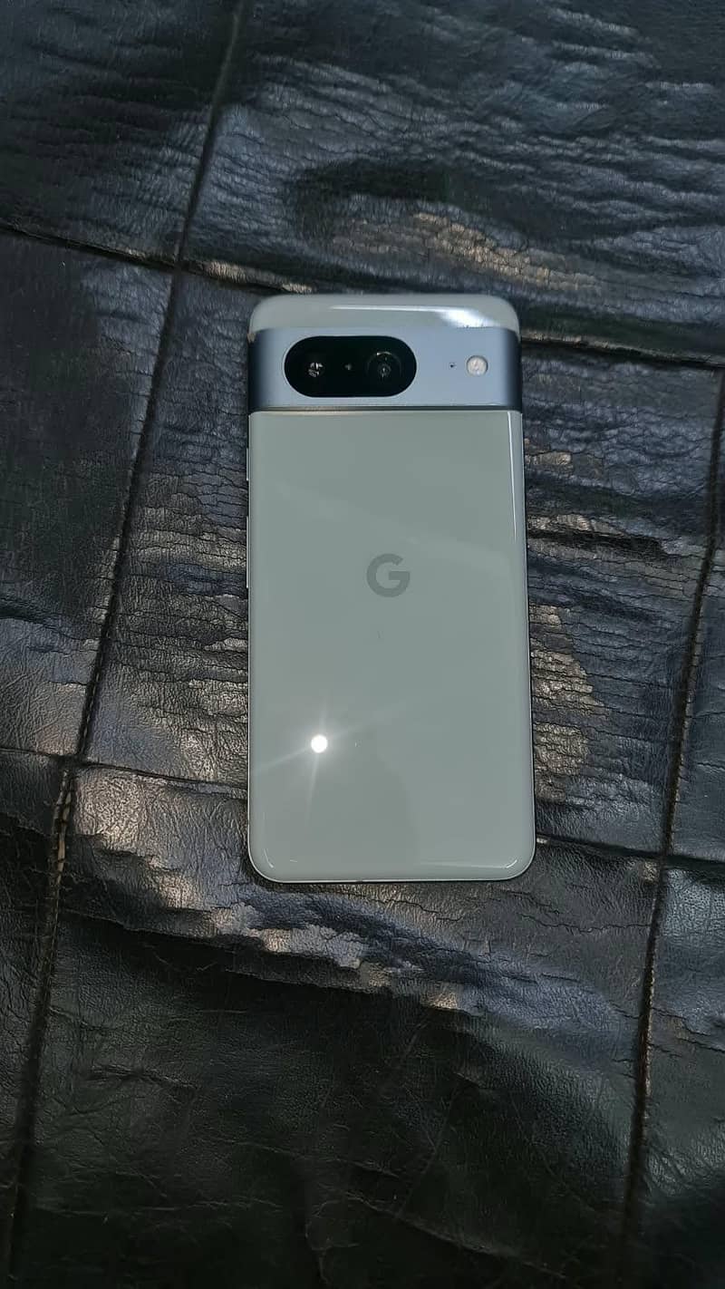 Google Pixel 8 7