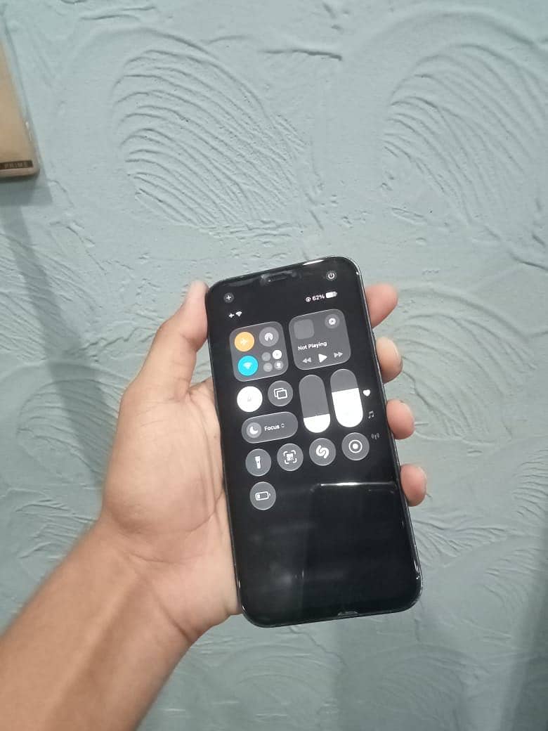 Apple iPhone 12 3