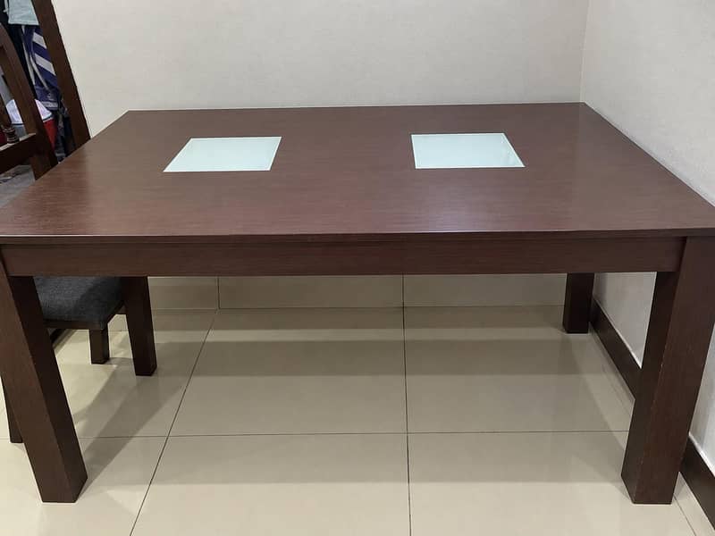 6 Seater Dining table 0