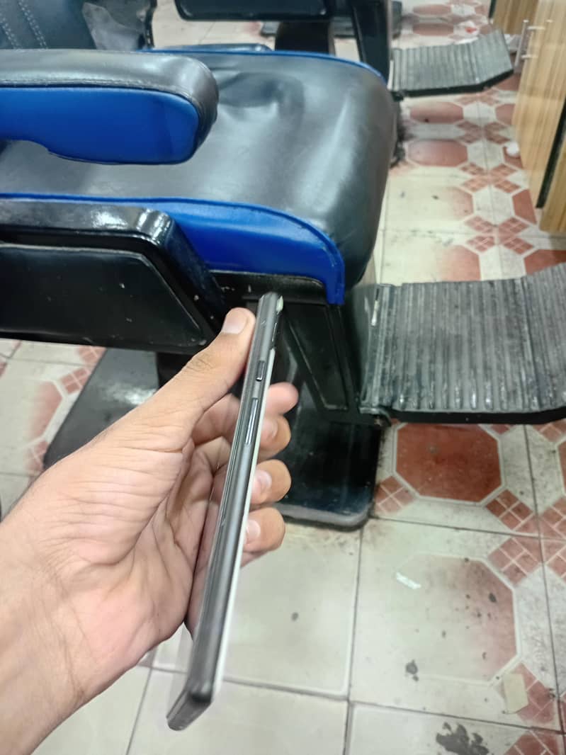 Google Pixel 6a 4
