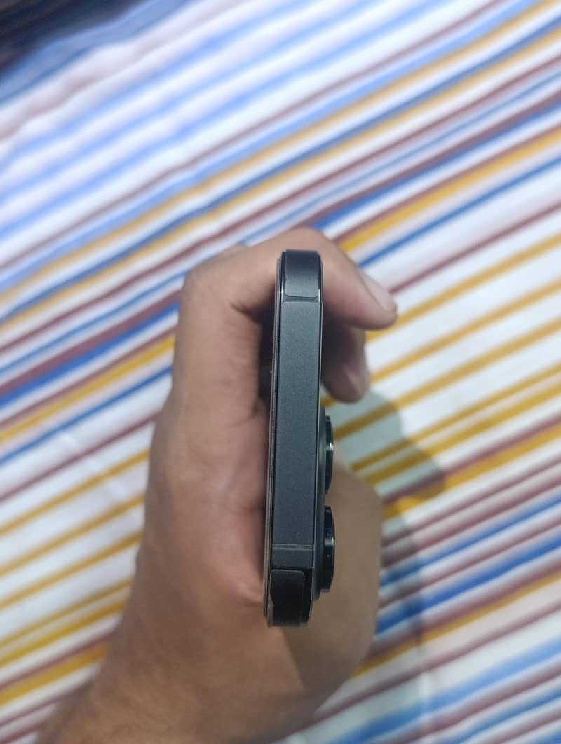 Apple iPhone 14 Pro 3
