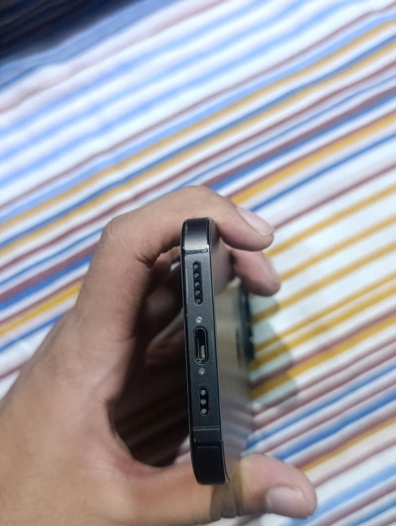 Apple iPhone 14 Pro 4