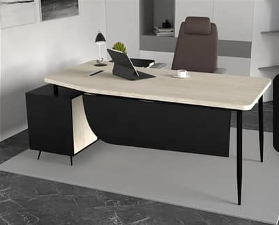 Executive office Table Livinart