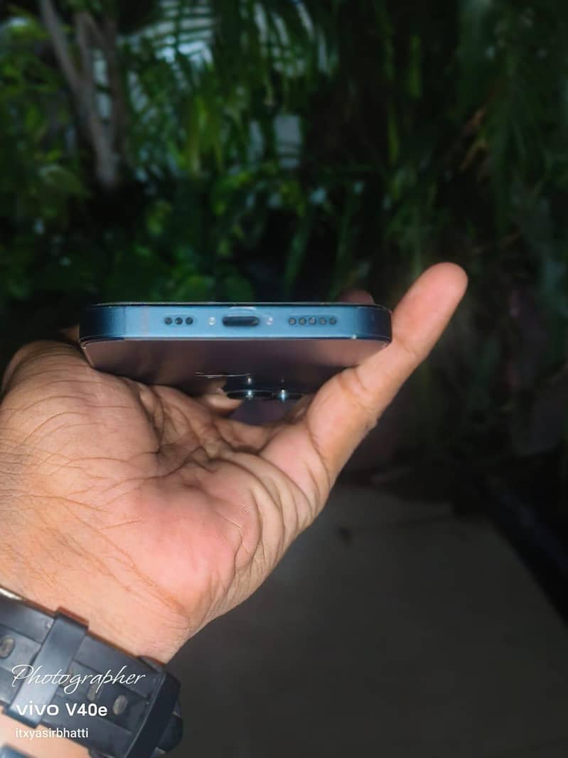 Apple iPhone 13 3