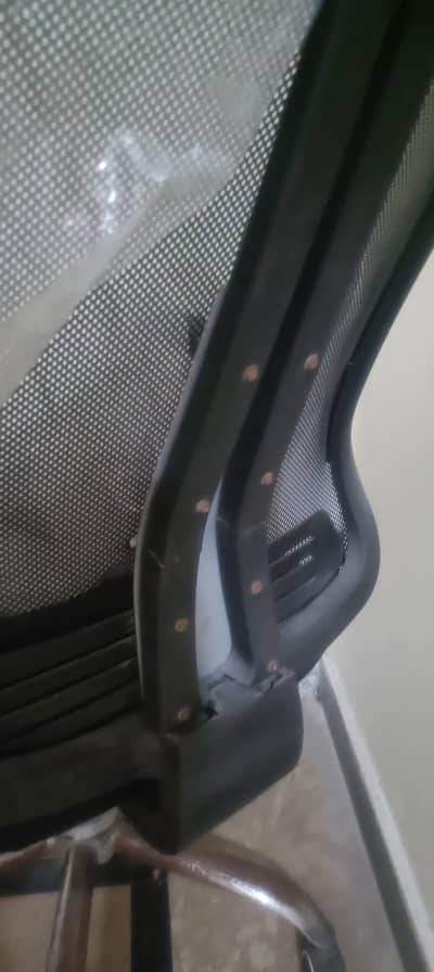Back broker chair for sale