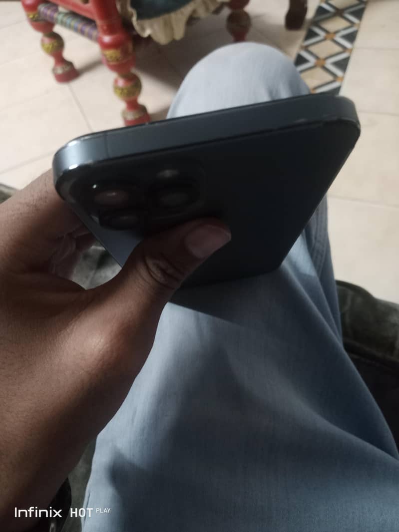 Apple iPhone 12 Pro Max 3