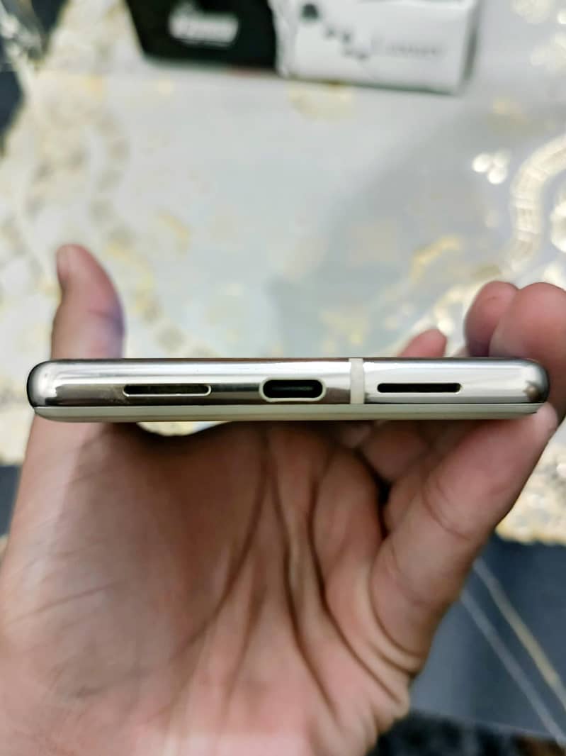 Google Pixel 6 Pro 2