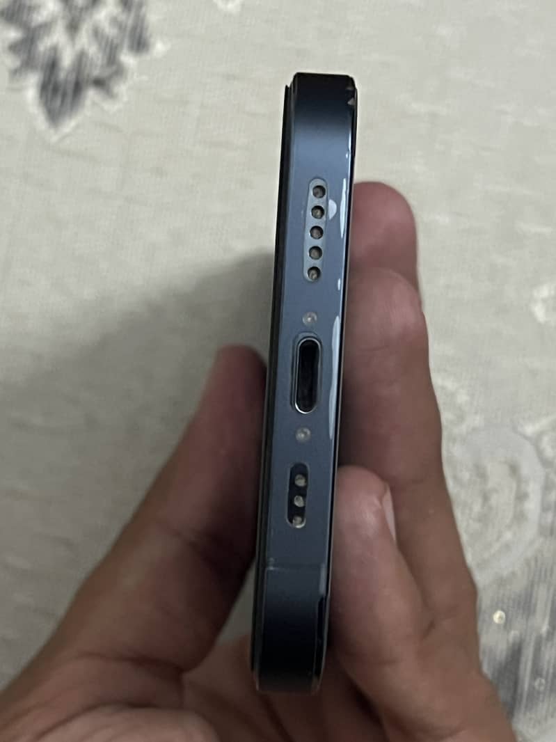 Apple iPhone 12 Pro 3