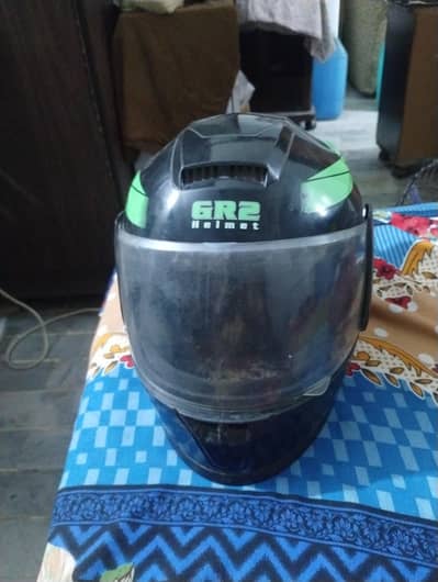 GR2 HELMETS USE ONLY 1 MONTH LOOK LIKE BEST CONDITION
