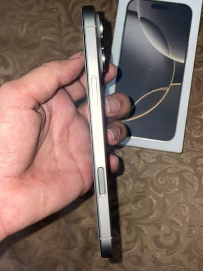 Apple iPhone 16 Pro Max factory unlock with box