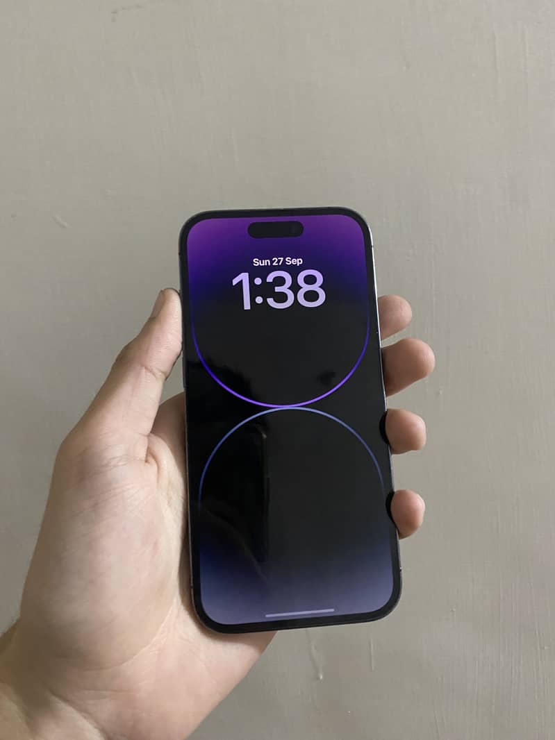 Apple iPhone 14 Pro 1
